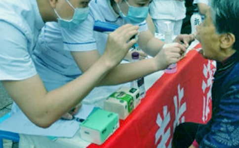 2015年爱牙日宣传标语