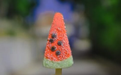 我最喜欢吃的零食――糯米糍冰棍作文