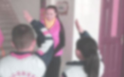 韩语日常用语备考:怎样向他人打招呼