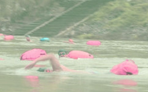 冬泳发朋友圈的优美文案