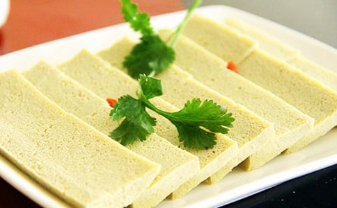 心急吃不了热豆腐作文