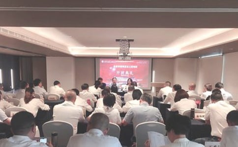 一个公关（PR）部的职员做什么-公关礼仪