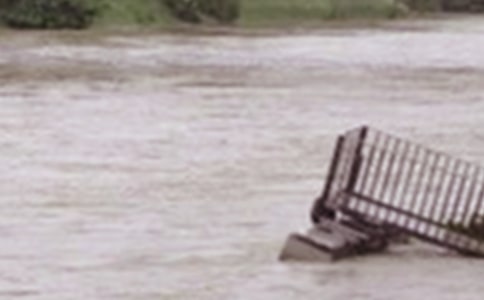 梦见下雨发洪水是什么意思