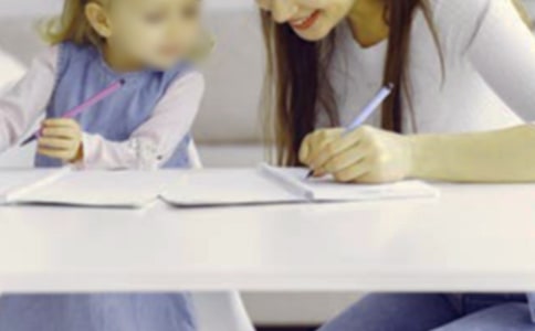 幼儿教育随笔-家园共育让幼儿快乐进餐