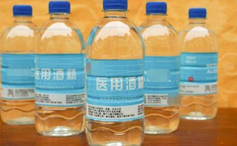 有关使用酒精的'注意事项