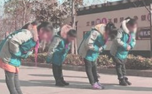 鞠躬作文500字三篇