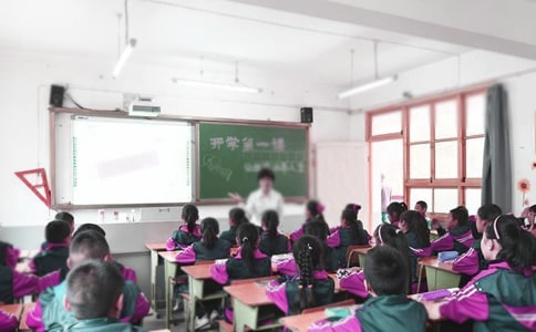 爱的力量开学第一课作文300字（精选26篇）