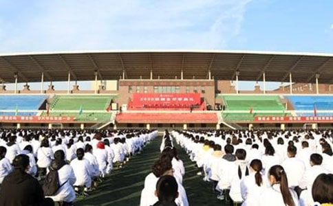 开学典礼高一新生代表讲话稿（精选12篇）