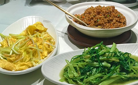 想减肥晚上睡觉前绝不能吃的5类食物