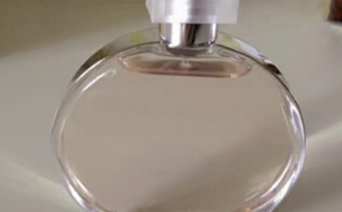 喷多少香水才合适