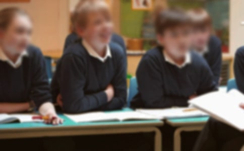 小学生编办的简单低碳主题手抄报