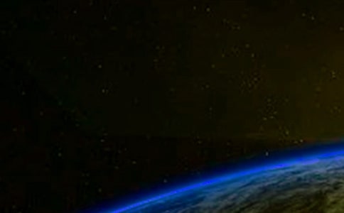 在宇宙的外面作文