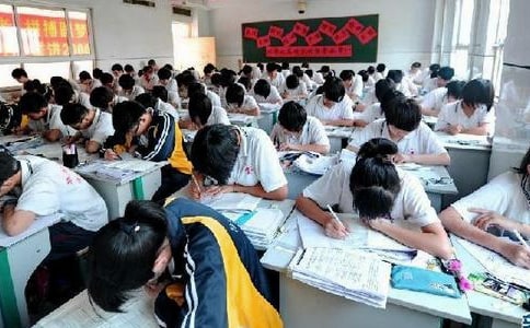 怎样写高中学生评语