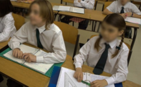 关于中学生逃课检讨书范文800字