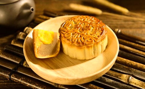 有关吃月饼的话题作文